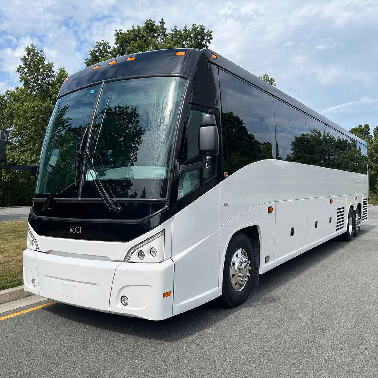 charter buses and minibuses for tucson science and museum field trips