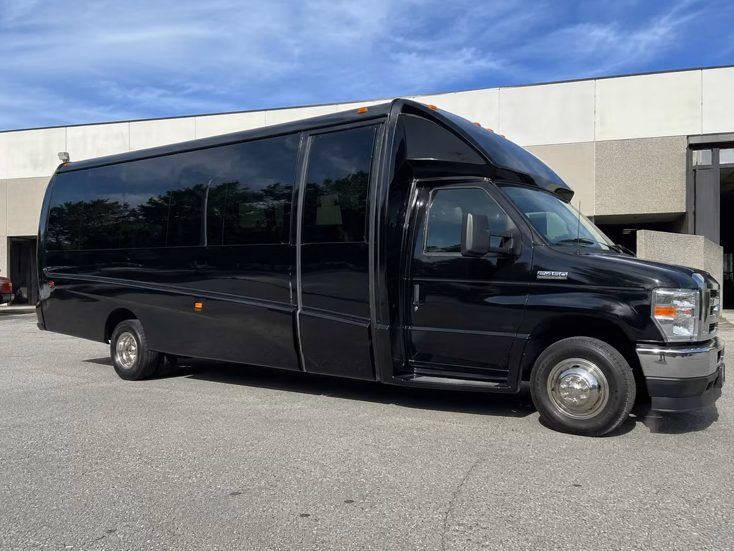 tucson 20 passenger minibus rental